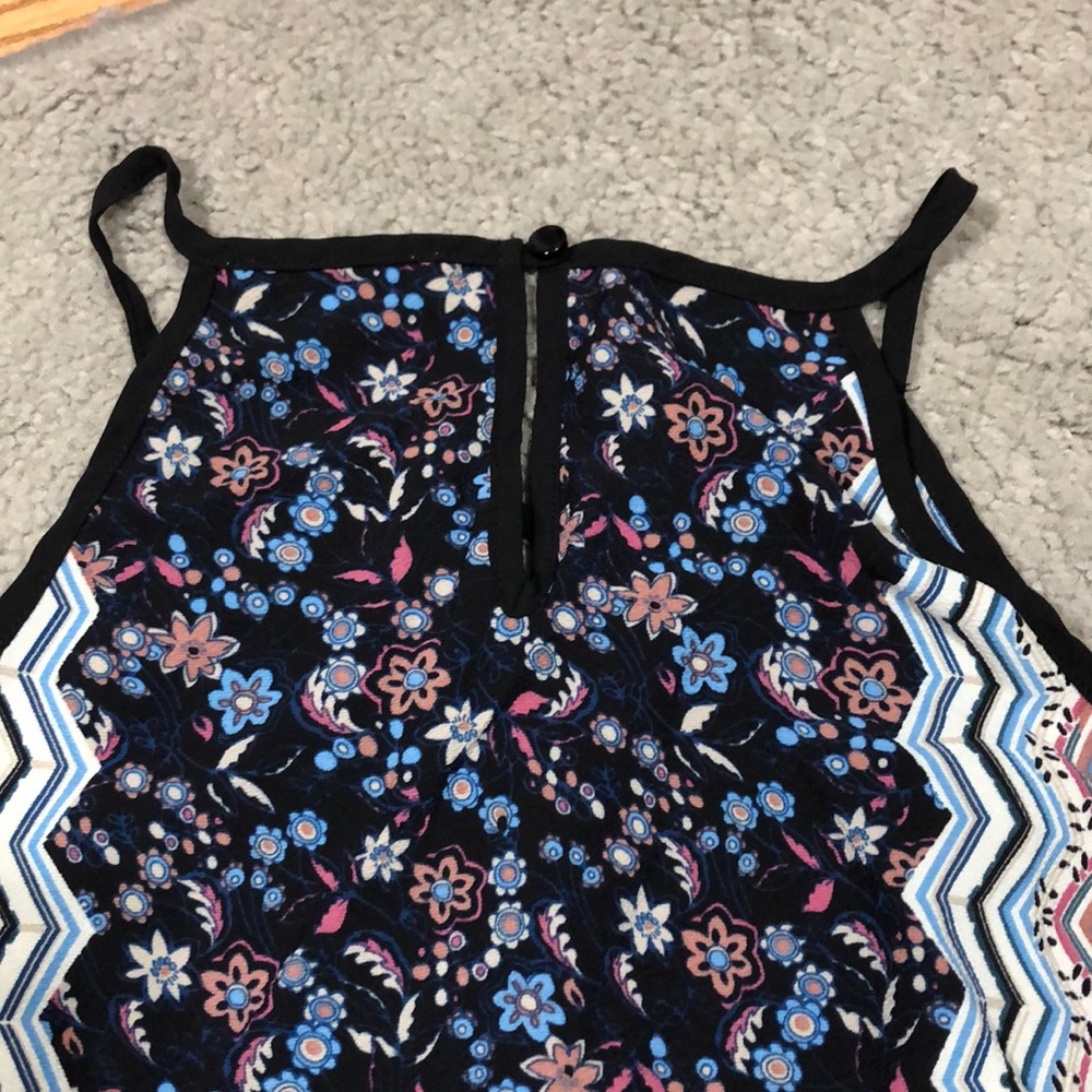 Halter top - Picture 4 of 5